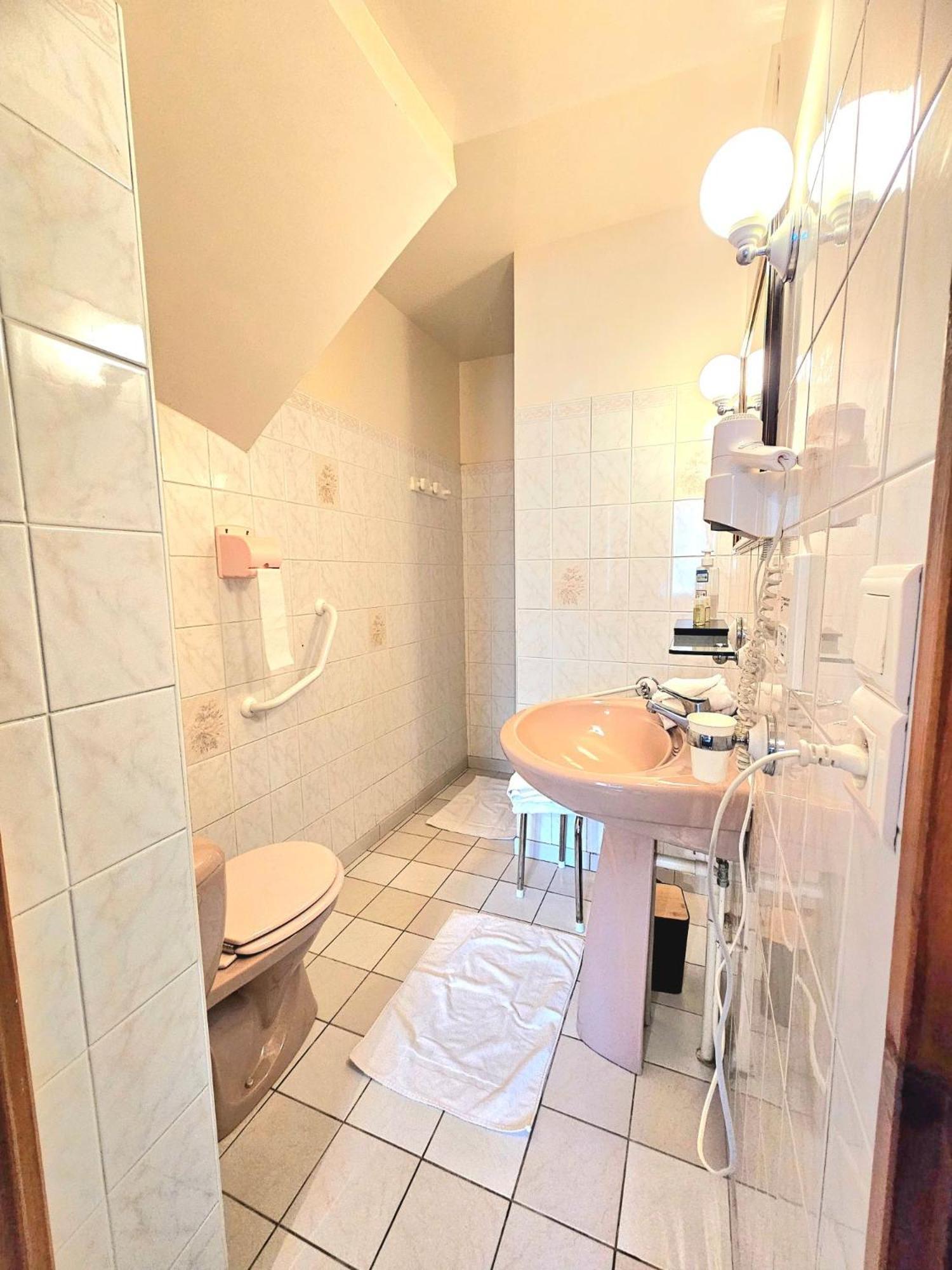 Chambres D'Hotes Chez Renee Le Charmel Exterior foto
